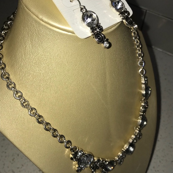 Rhinestone &Sliver Necklace & Earrings - Picture 5 of 6